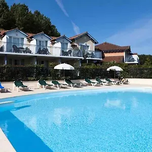 Hébergement de vacances Charmante Maisonette Au Bord Du Lac Avec Piscine, Marciac
